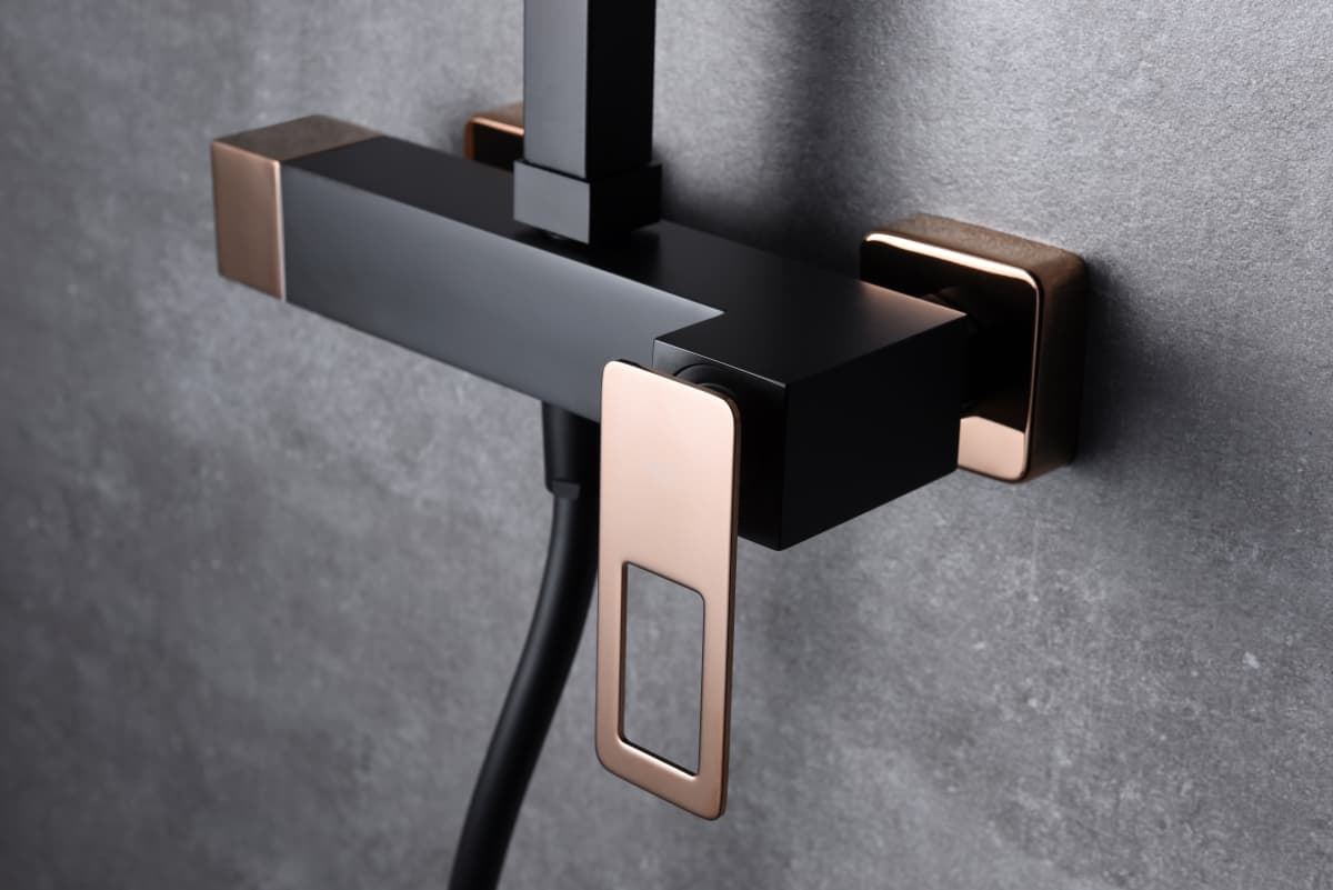 Barra de ducha monomando serie SUECIA acabado oro rosa brillo / negro mate - Imagen 3