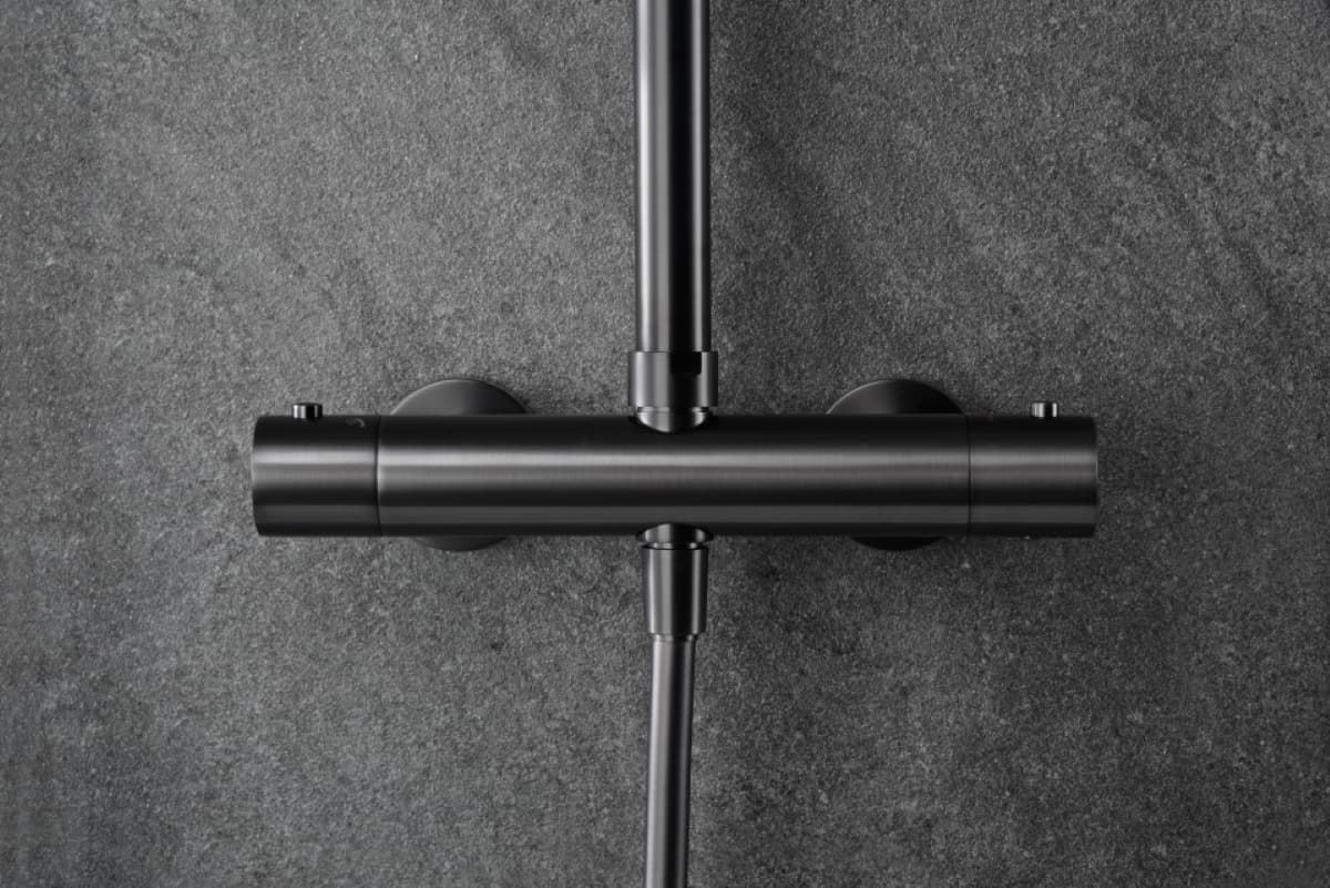 Barra de ducha termostatica serie NAPOLES acabado black gun metal - Imagen 4