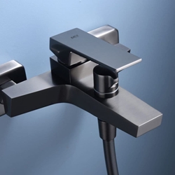 Griferia de bañera monomando serie ART acabado negro-gun metal - Imagen 2