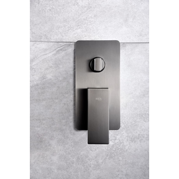 Griferia monomando empotrada serie PISA acabado black gun metal - Imagen 2