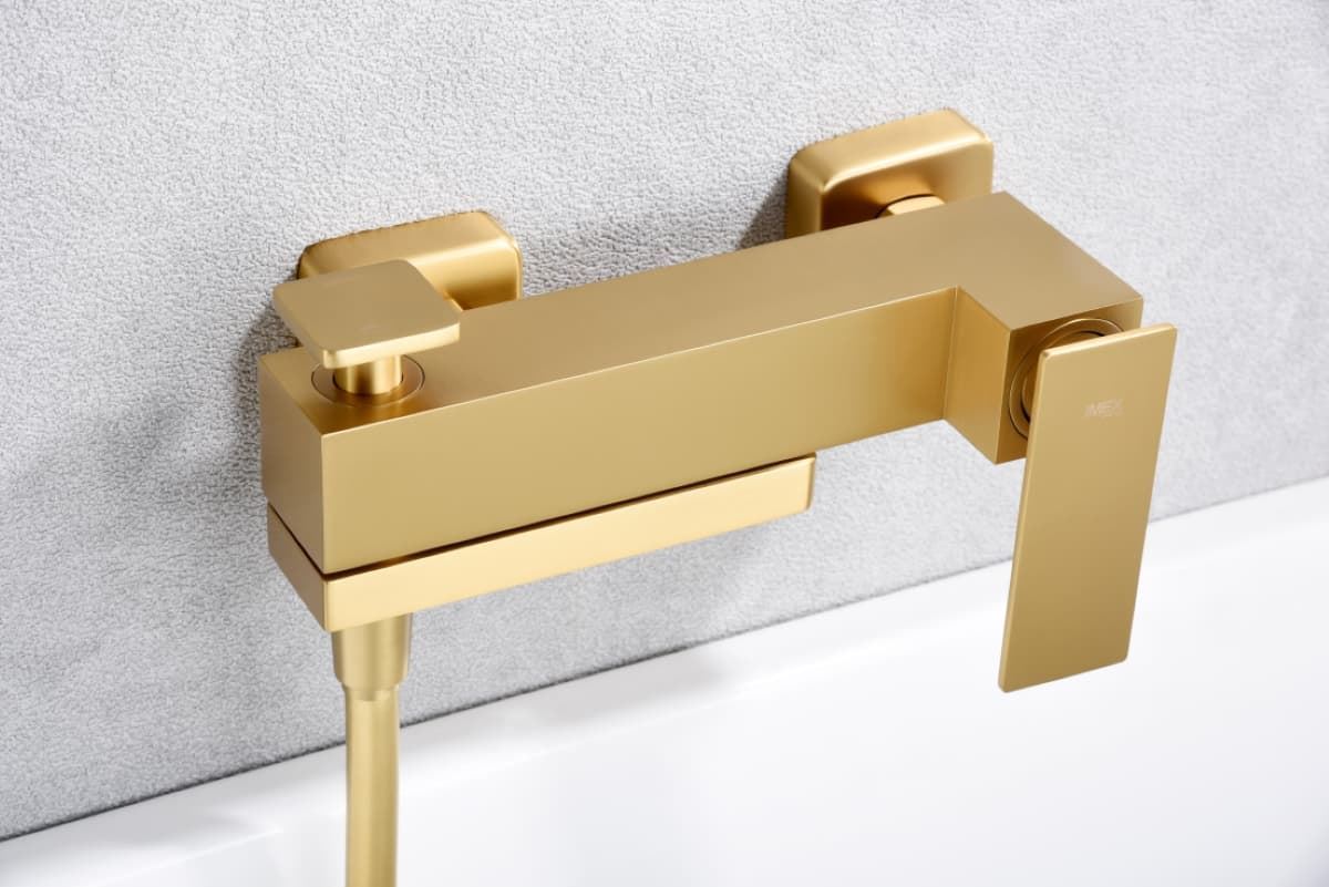 Griferia para baño / ducha monomando serie PISA acabado oro cepillado - Imagen 3