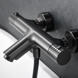 Griferia para baño / ducha Termostática serie GENOVA acabado black gun metal - Imagen 2