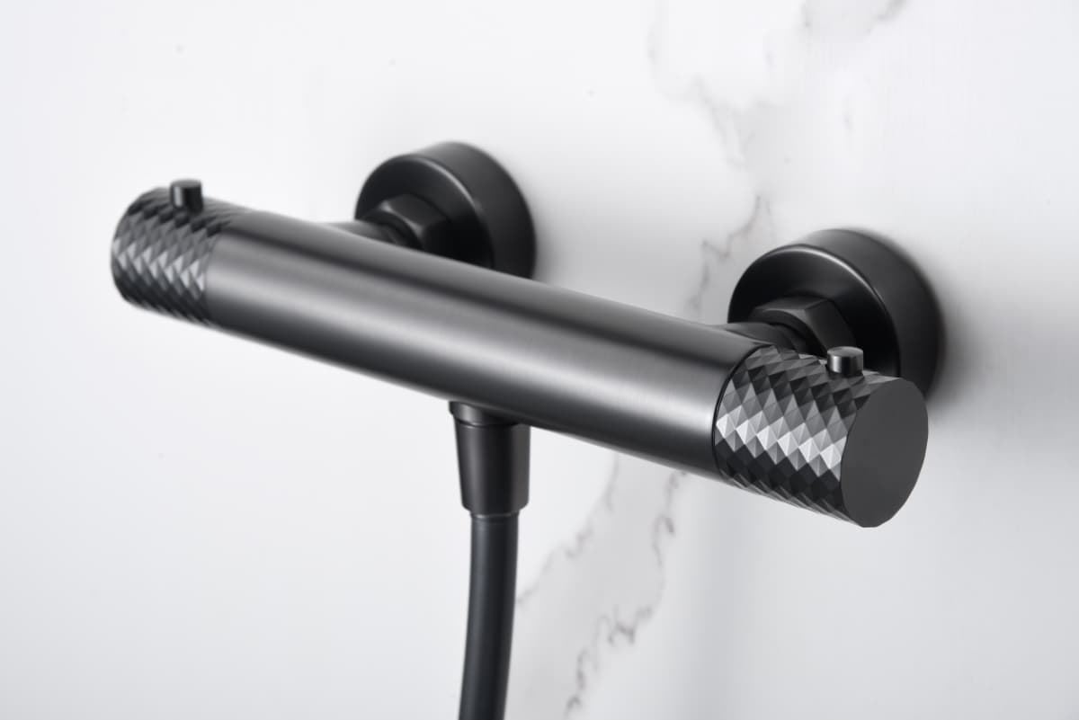 Griferia para ducha Termostática serie GENOVA acabado negro gun metal - Imagen 2