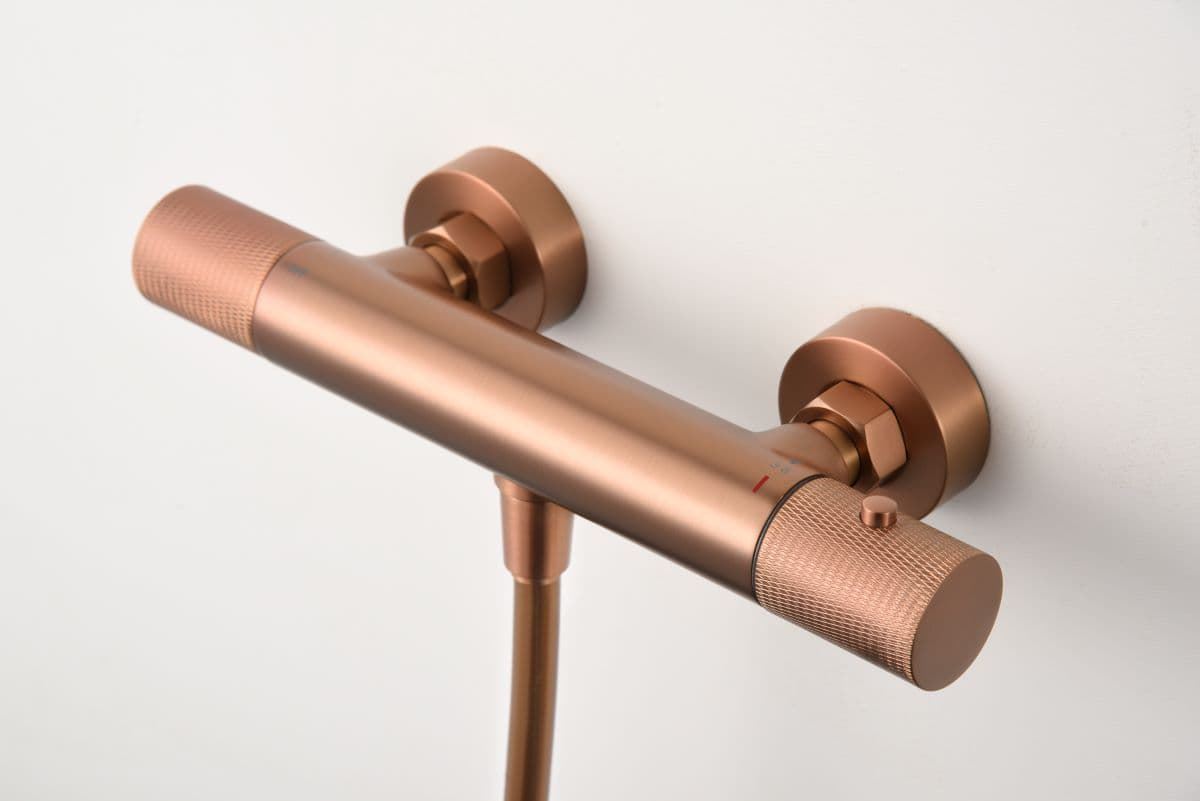 Griferia para ducha Termostática serie LINE acabado oro rosa cepillado - Imagen 2