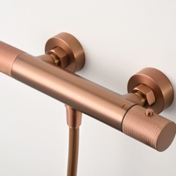 Griferia para ducha Termostática serie LINE acabado oro rosa cepillado - Imagen 2