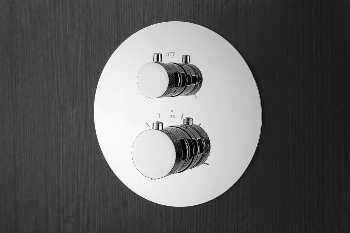 Griferia termostatica empotrada serie LINE acabado cromo - Imagen 2