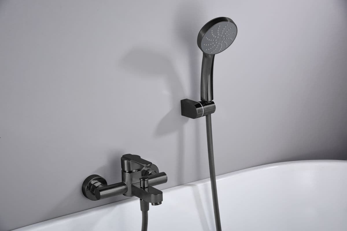Grifo de bañera monomando serie ROMA acabado negro mate - Imagen 1