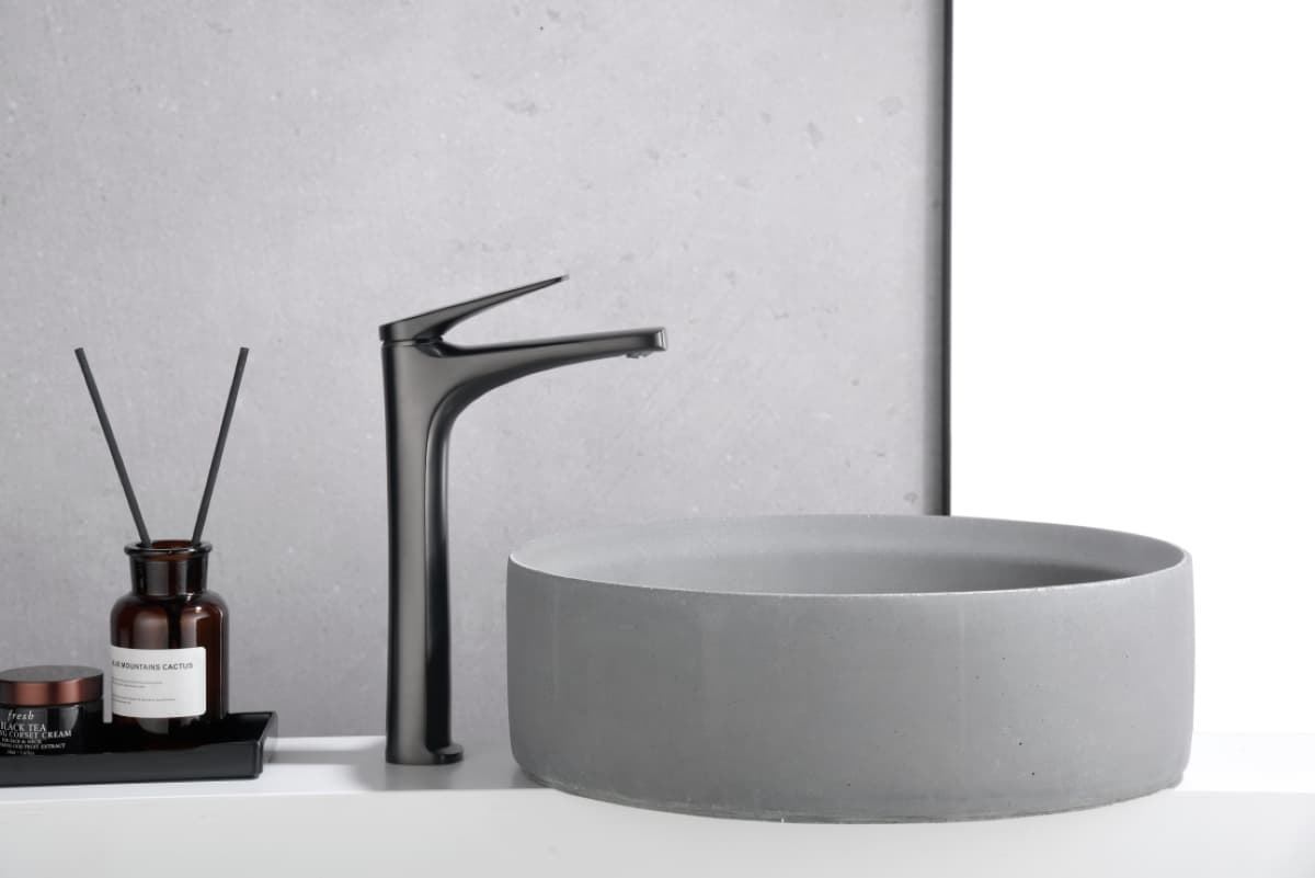 Grifo de lavabo alto monomando serie DELOS acabado black gun metal - Imagen 1