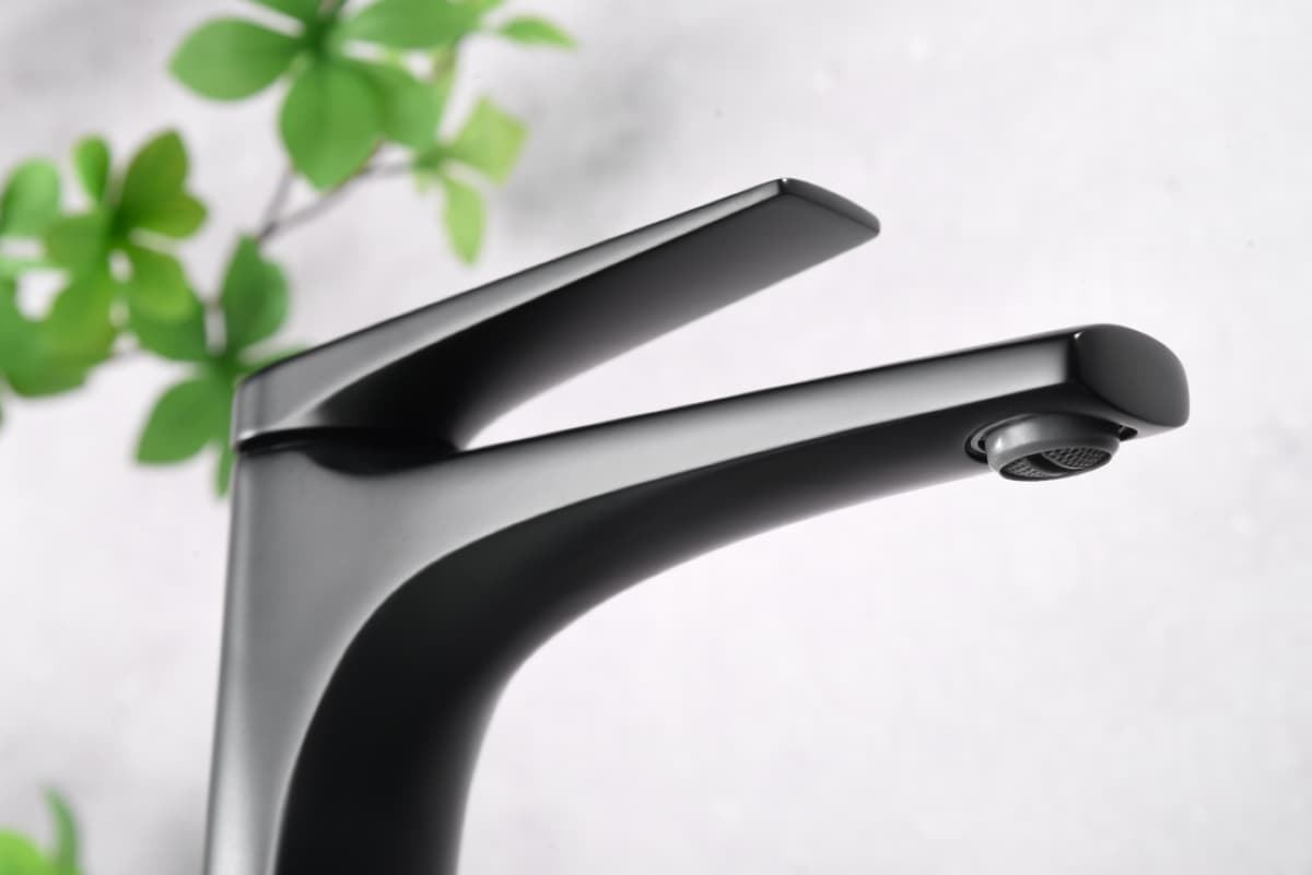 Grifo de lavabo alto monomando serie DELOS acabado black gun metal - Imagen 3