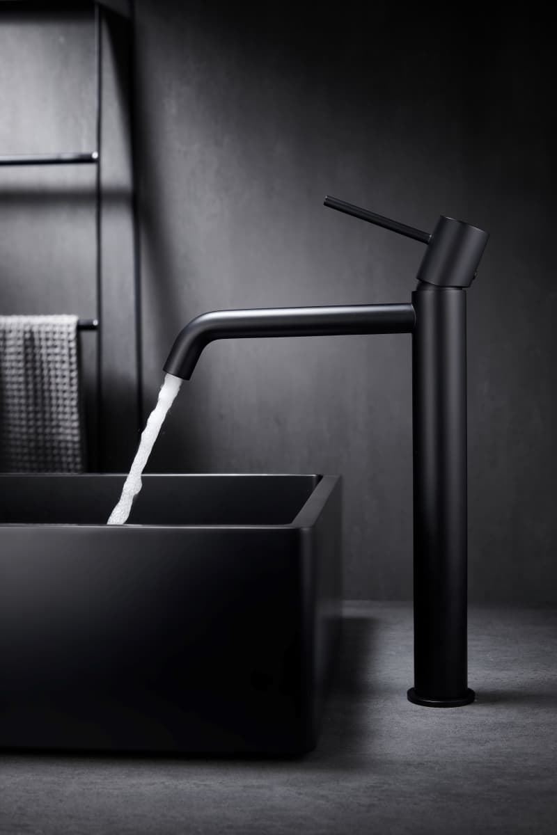 Grifo de lavabo alto monomando serie MONZA acabado negro mate - Imagen 1