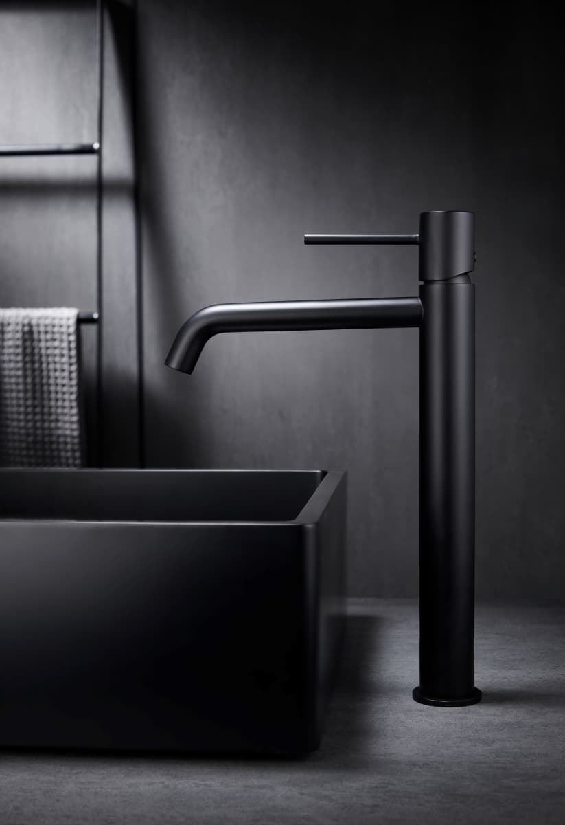 Grifo de lavabo alto monomando serie MONZA acabado negro mate - Imagen 5