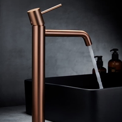 Grifo de lavabo alto monomando serie MONZA acabado oro rosa cepillado - Imagen 1