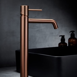 Grifo de lavabo alto monomando serie MONZA acabado oro rosa cepillado - Imagen 2