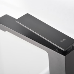 Grifo de lavabo alto monomando serie PISA acabado negro gun metal - Imagen 2