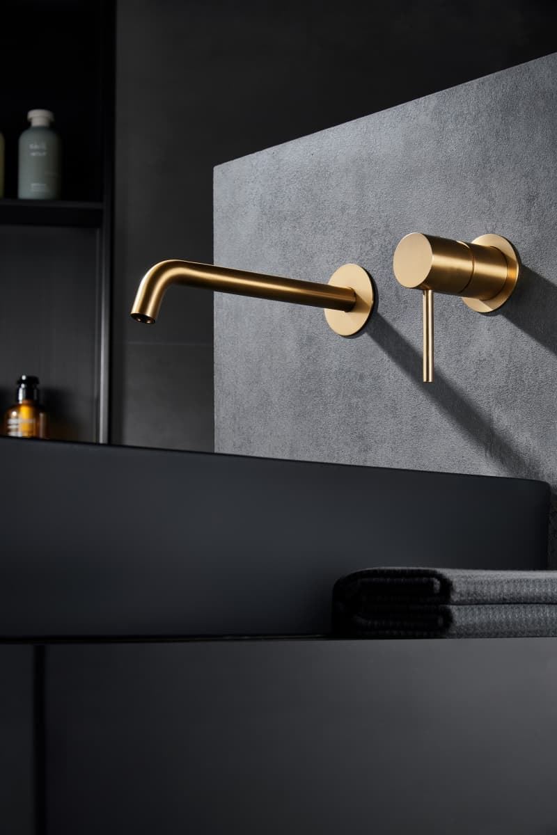 Grifo de lavabo monomando empotrado serie MONZA acabado oro cepillado - Imagen 1