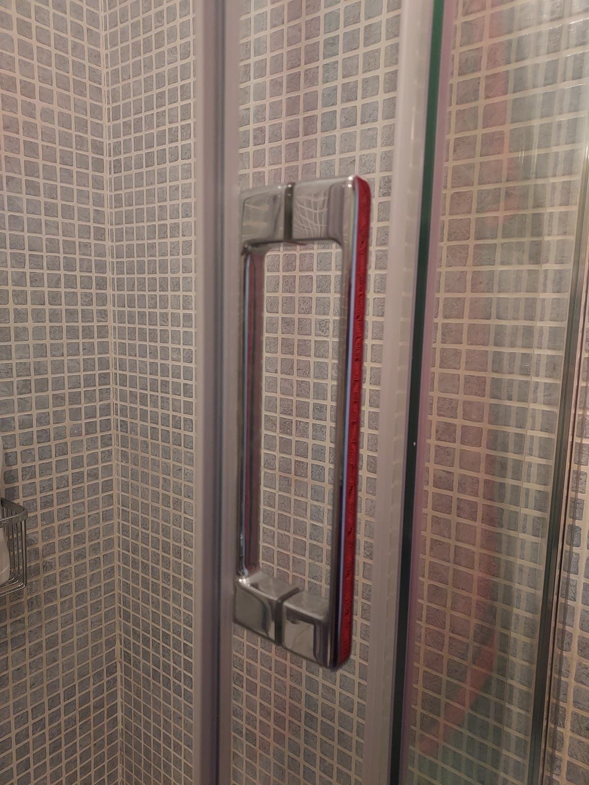 Mampara de ducha frontal una hoja fija y una hoja corredera modelo YOKO - Imagen 3